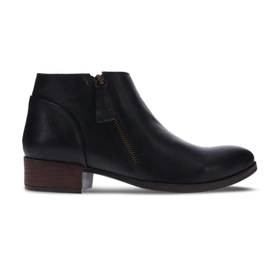 B Kendall Boot - Black