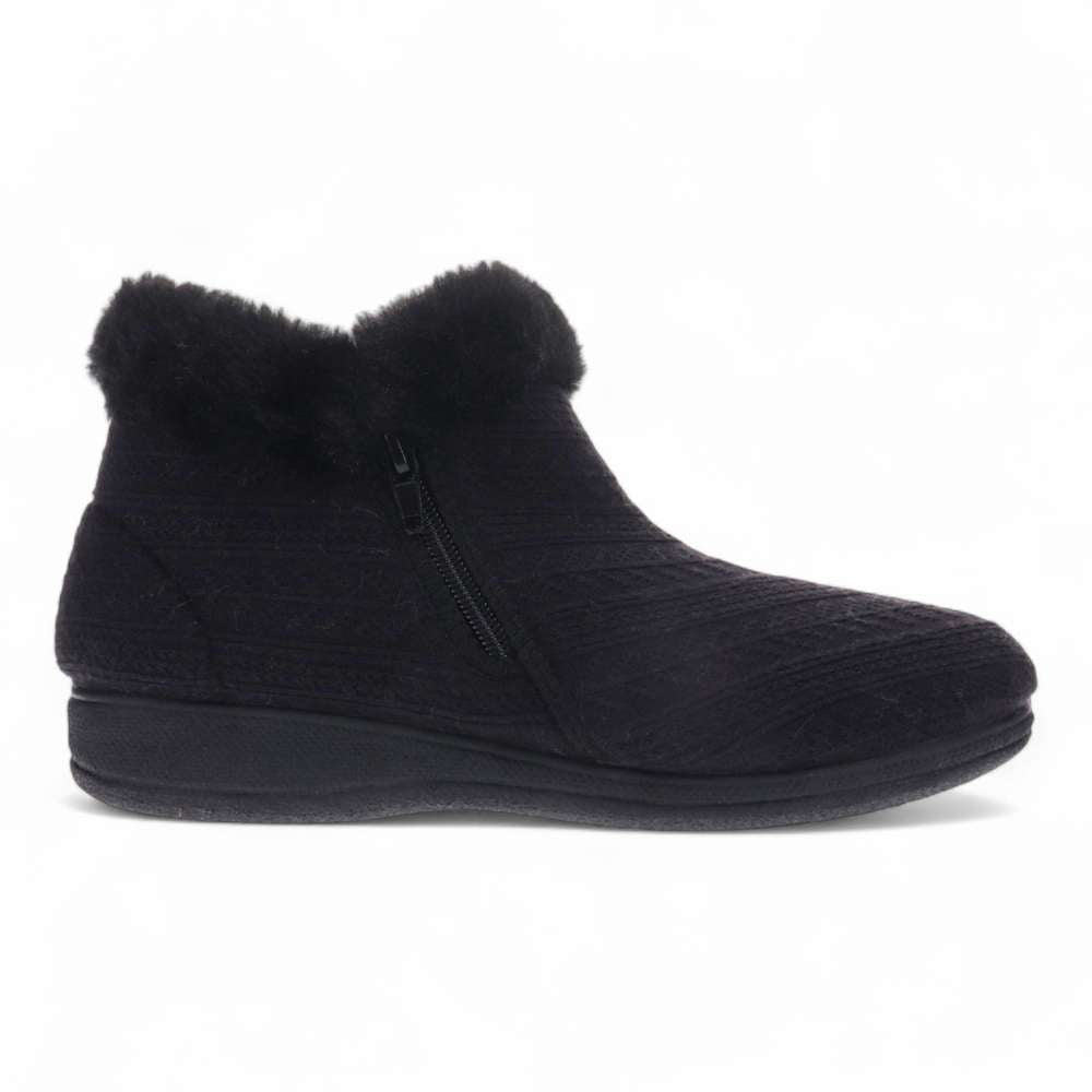 Dahlia II Slipper - Black