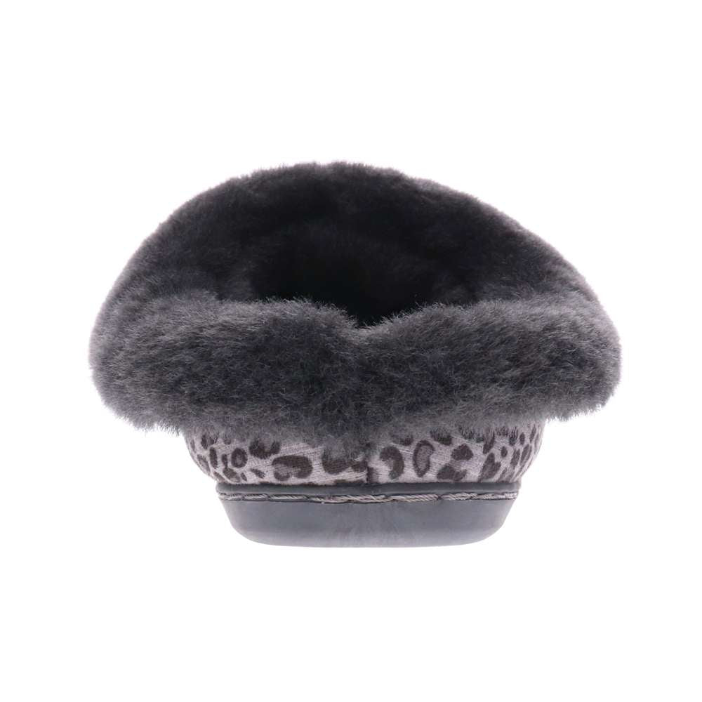 Snooze II - Grey Leopard