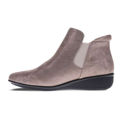 Damascus Wedged Boot - Champagne/Champagne Angle