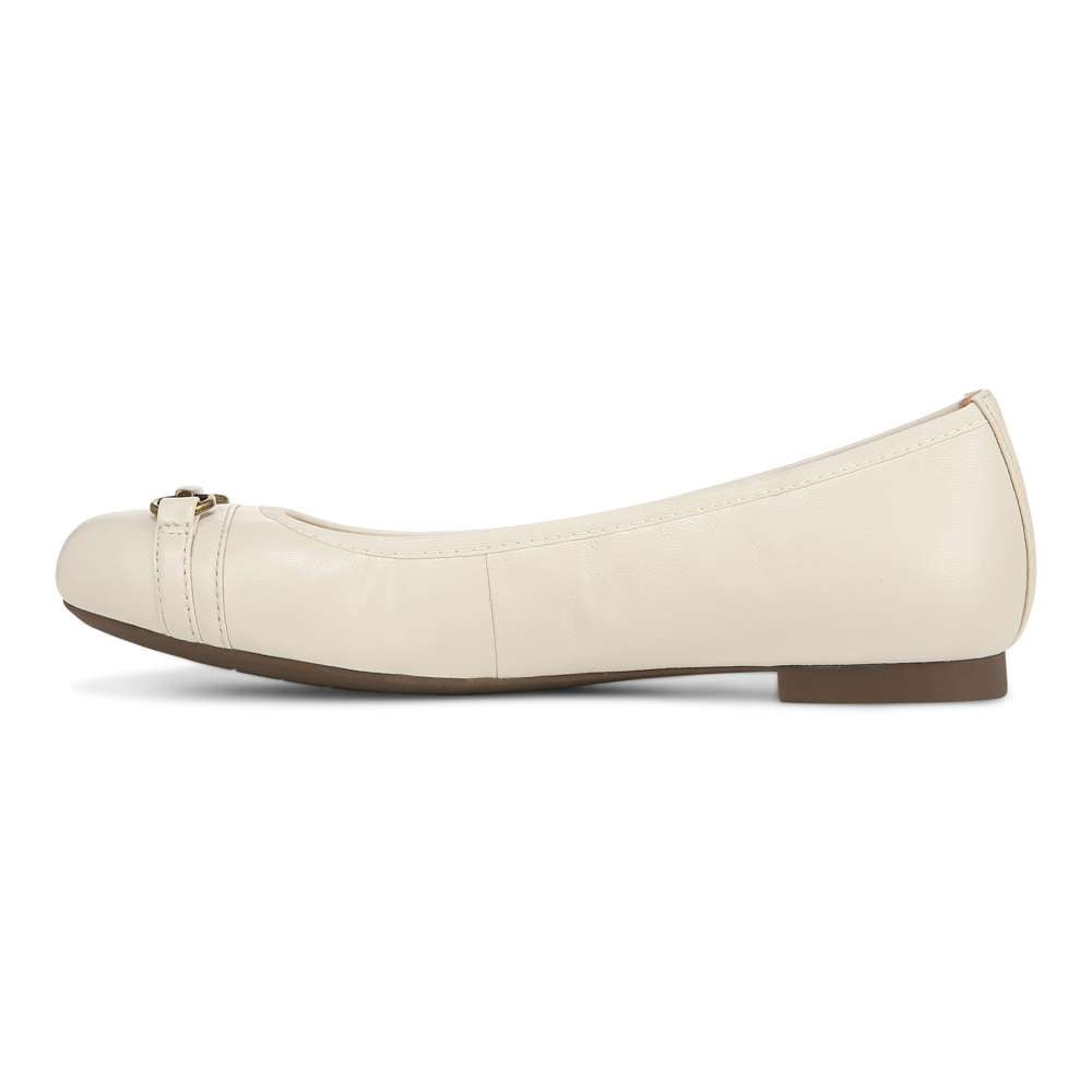 Delanie Flat - Cream