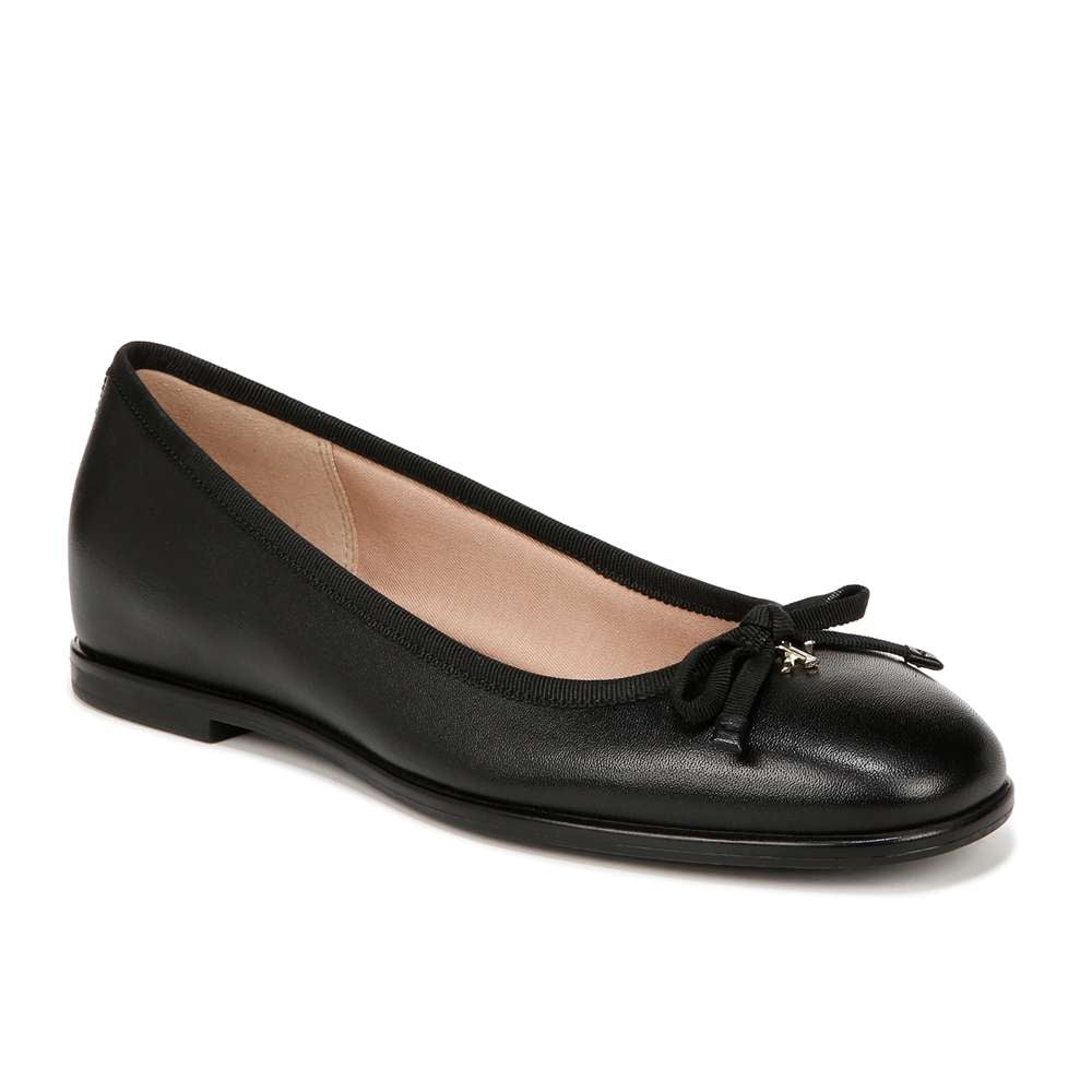 Essential Flat - Black Leather