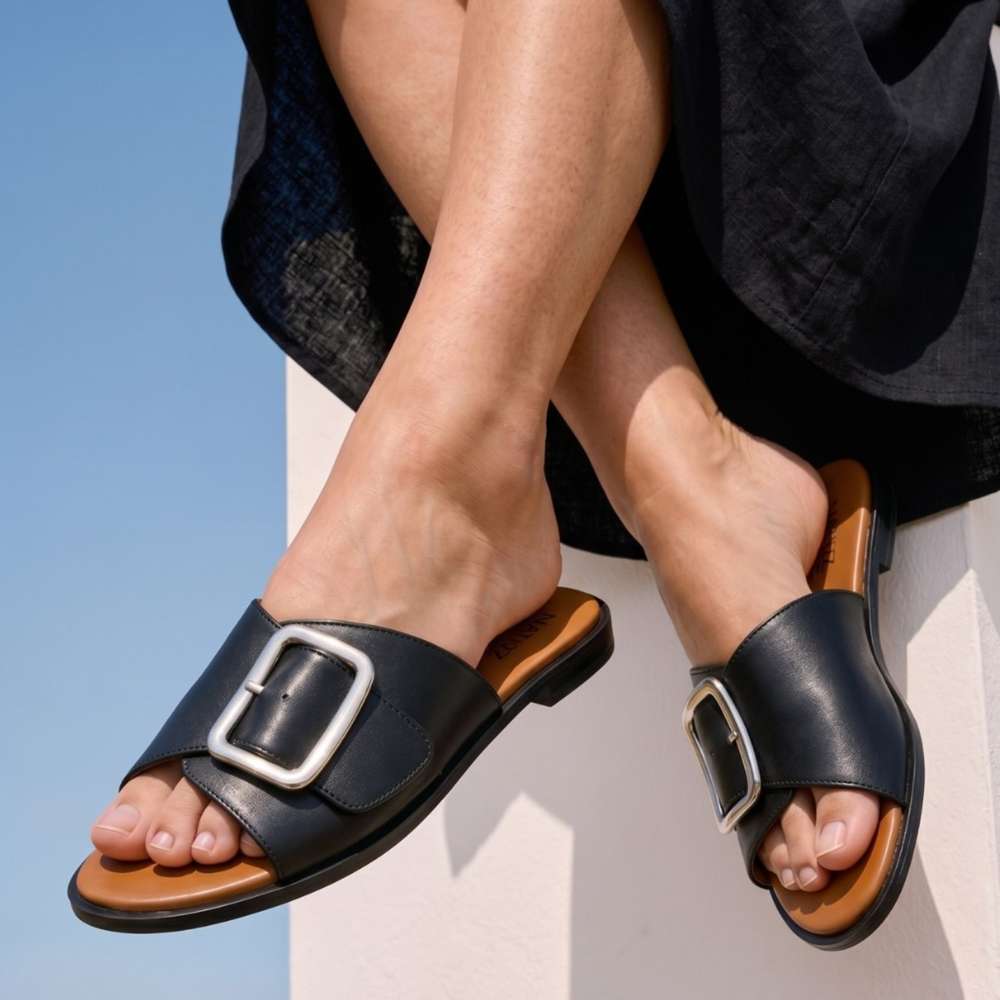 Forrest Slide - Black Leather