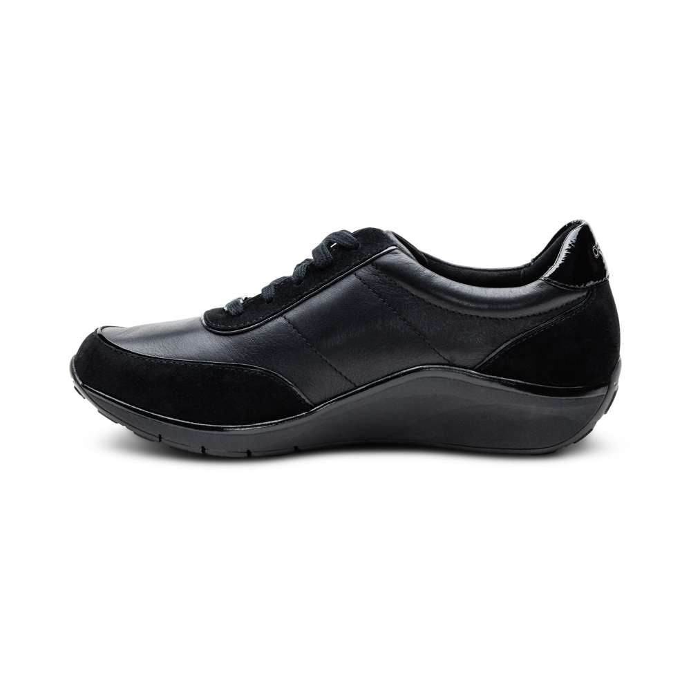 Ivy Sneaker - Black