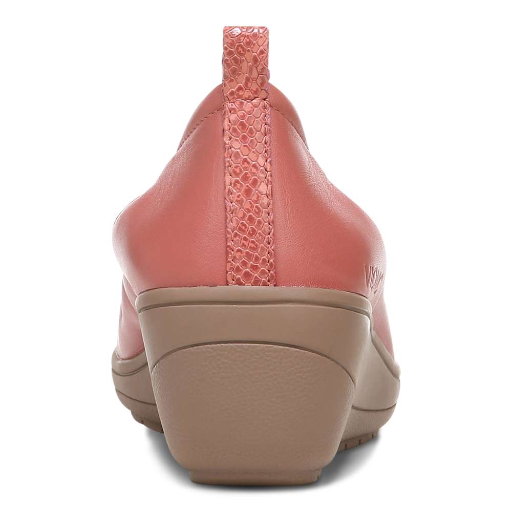Jacey Wedge - Dusty Cedar